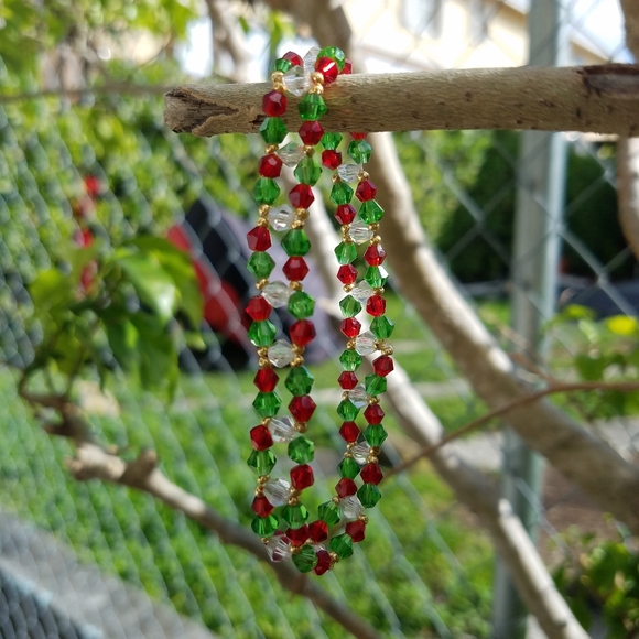Handmade Christmas Eve Jolly Bracelet - Picture 6 of 11